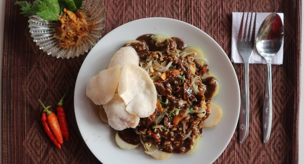 Rujak Cingur Bu Tri Bekasi Selatan Bekasi